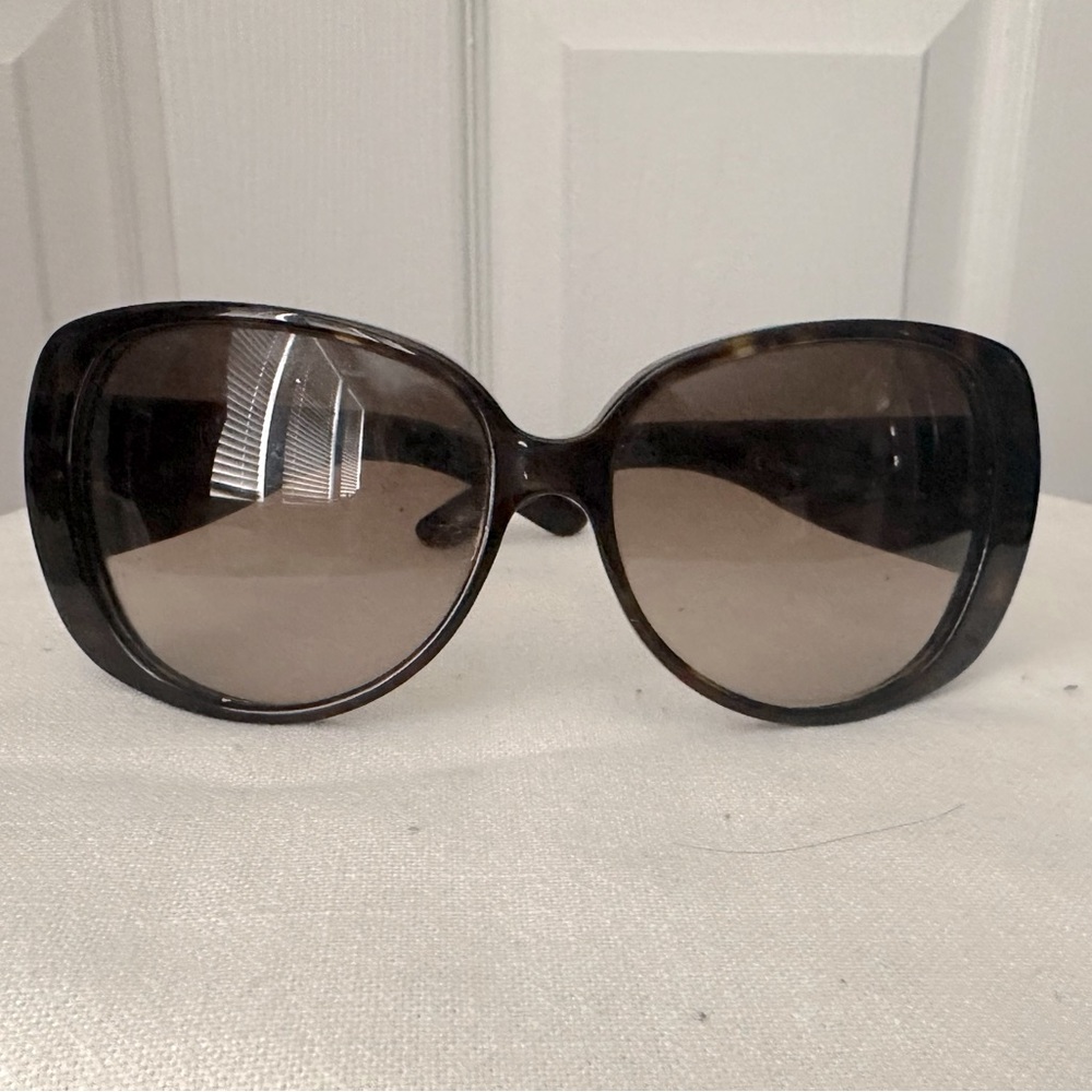 Gucci Authentic Sunglasses 🔥